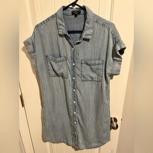 Levi's Light Blue Denim Button Down Shirt
